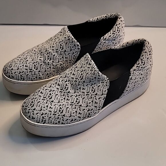 Vince Warren Knit Animal Print Slip Ons - Picture 2 of 13
